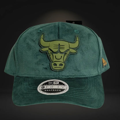 Gorra Chicago Bulls | NBA Clásico | Snapback Visera Curva Terciopelo Verde