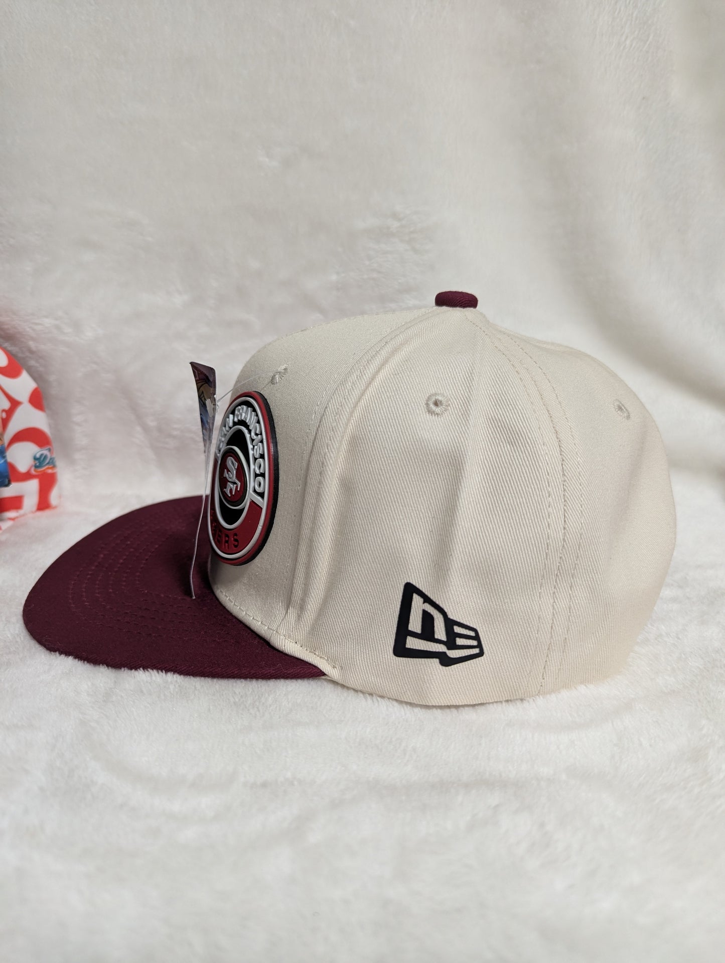 Gorra San Francisco 49ers | NFL Visera Plana| Vino-Beige