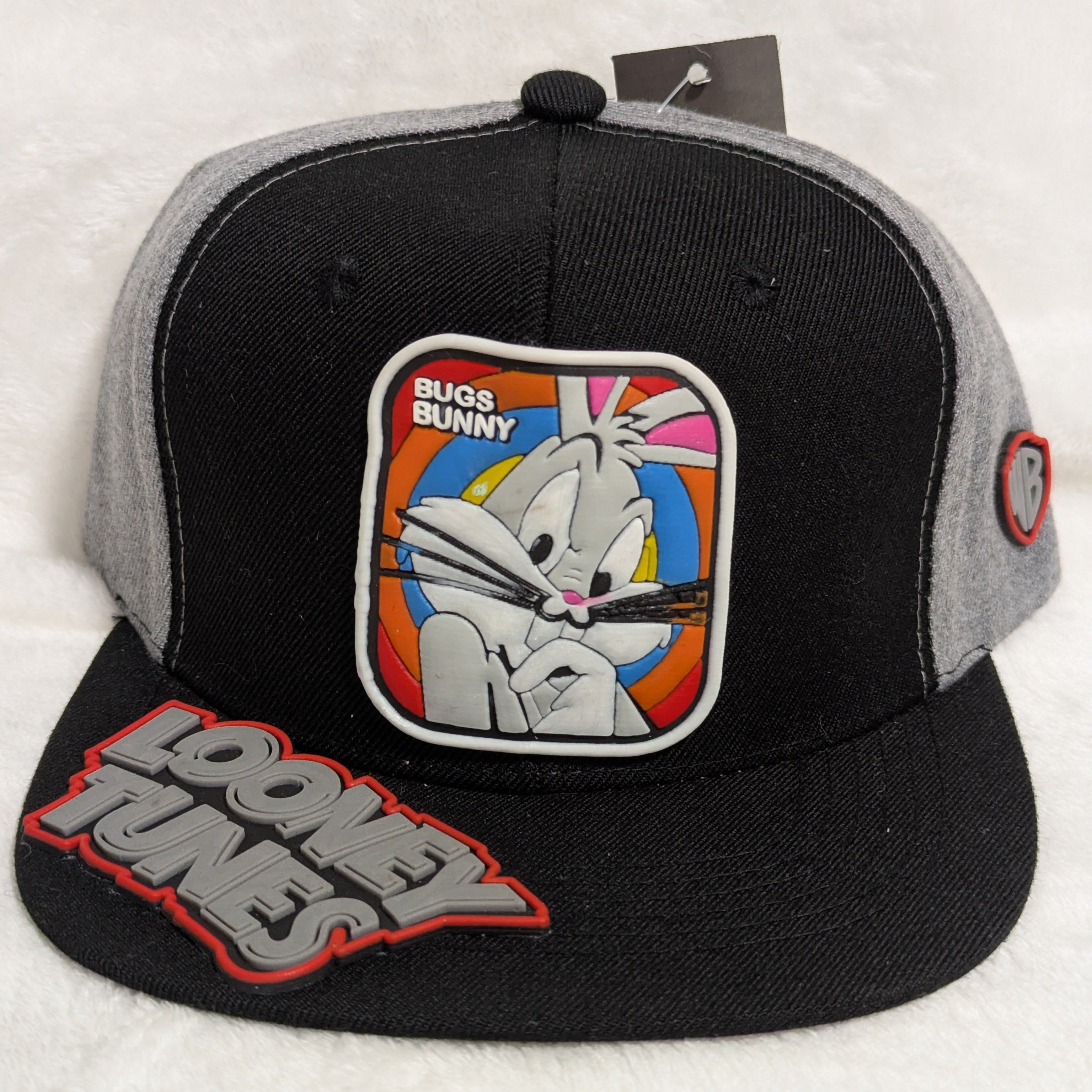 Gorra visera plana diseño WB Looney Tunes animado