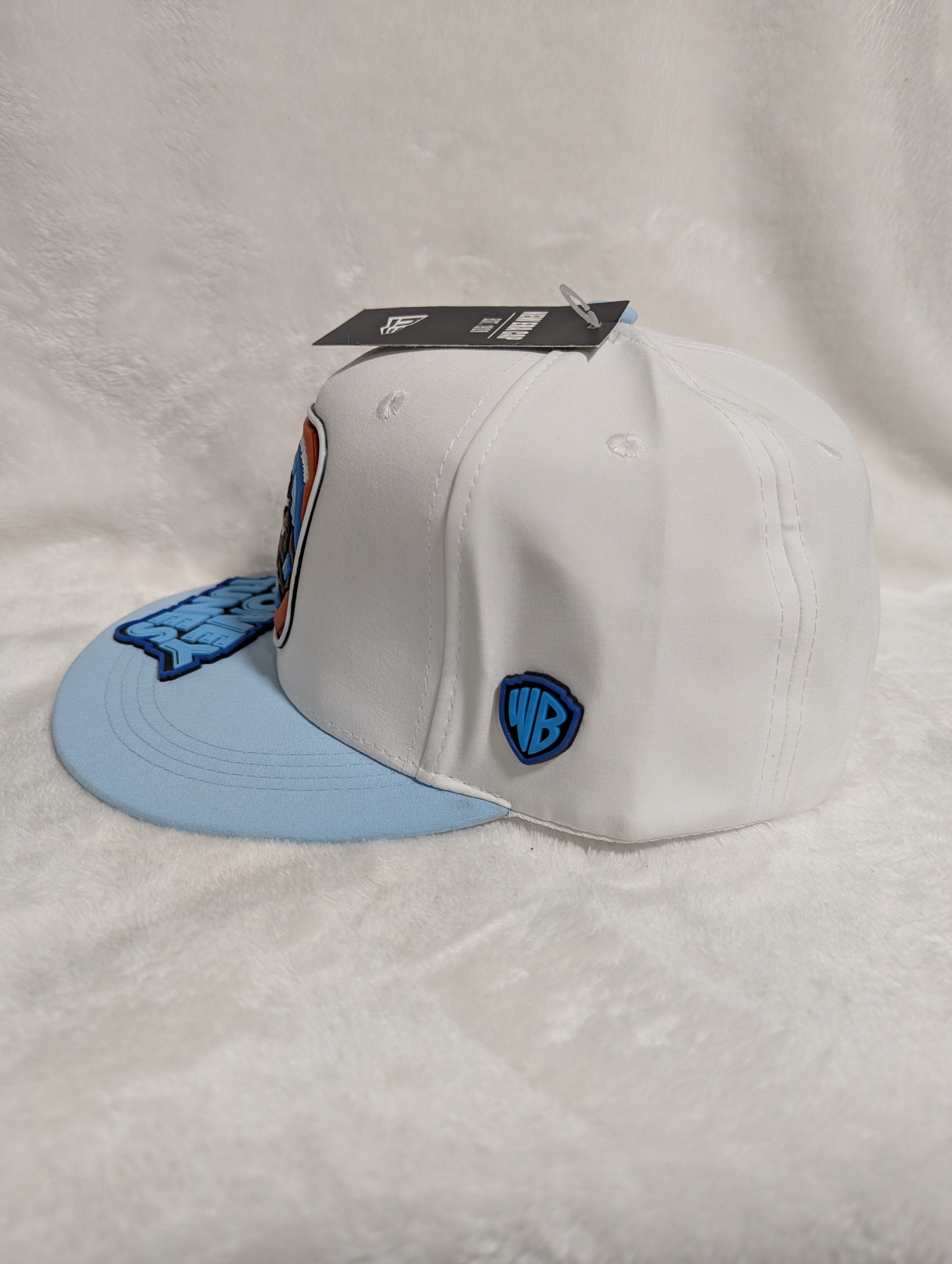 Gorra visera plana diseño WB Looney Tunes animado