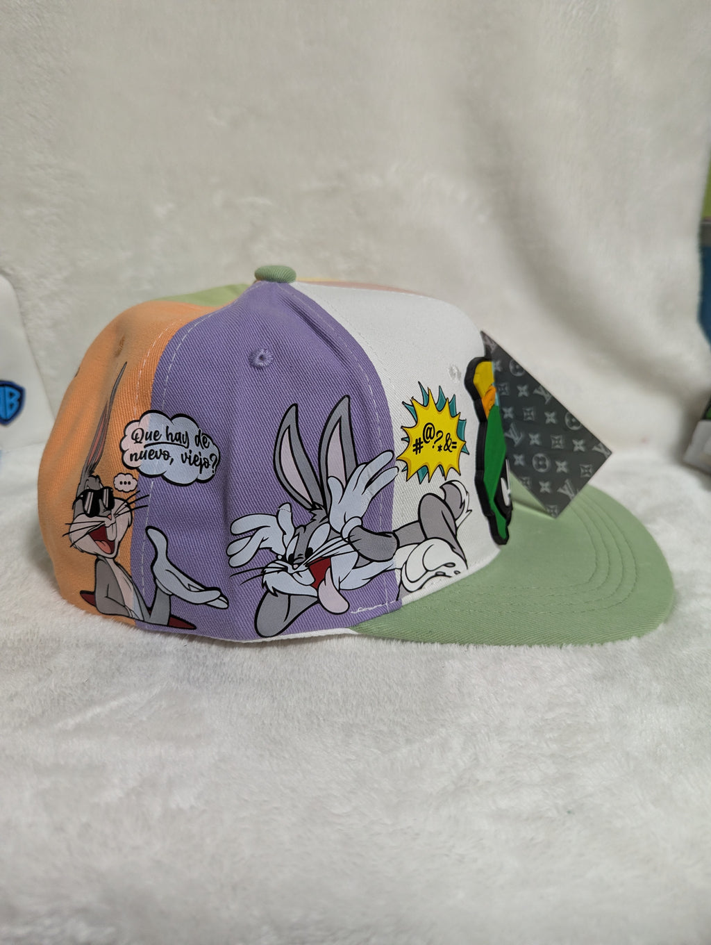 Gorra visera plana diseño WB Looney Tunes animado