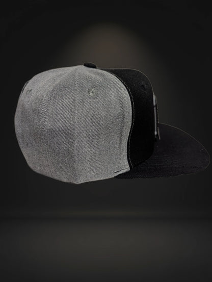 Gorra Doble P | Diseño Bélica | Visera Plana Snapback