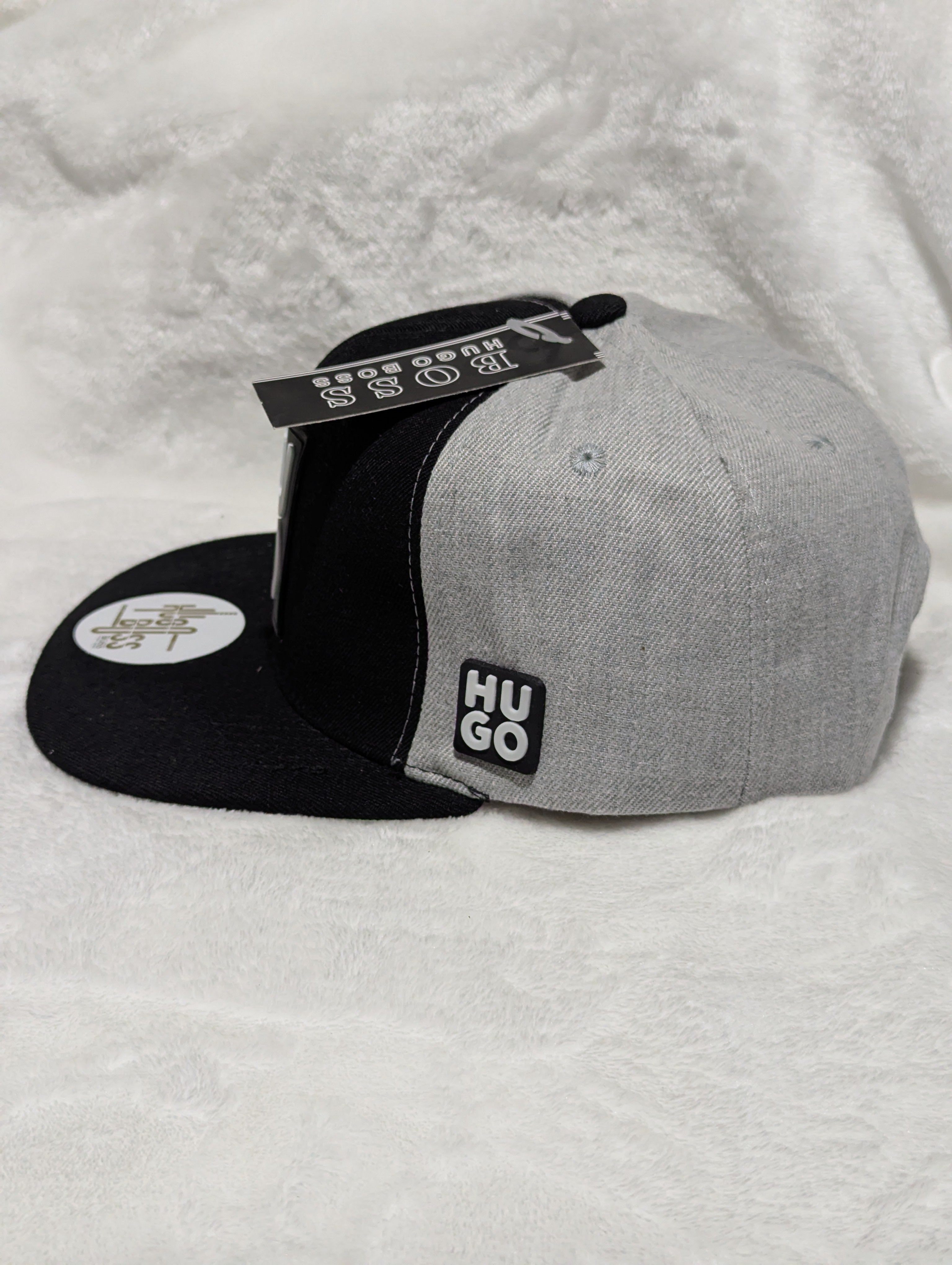 Gorra visera plana diseño HugoBoss