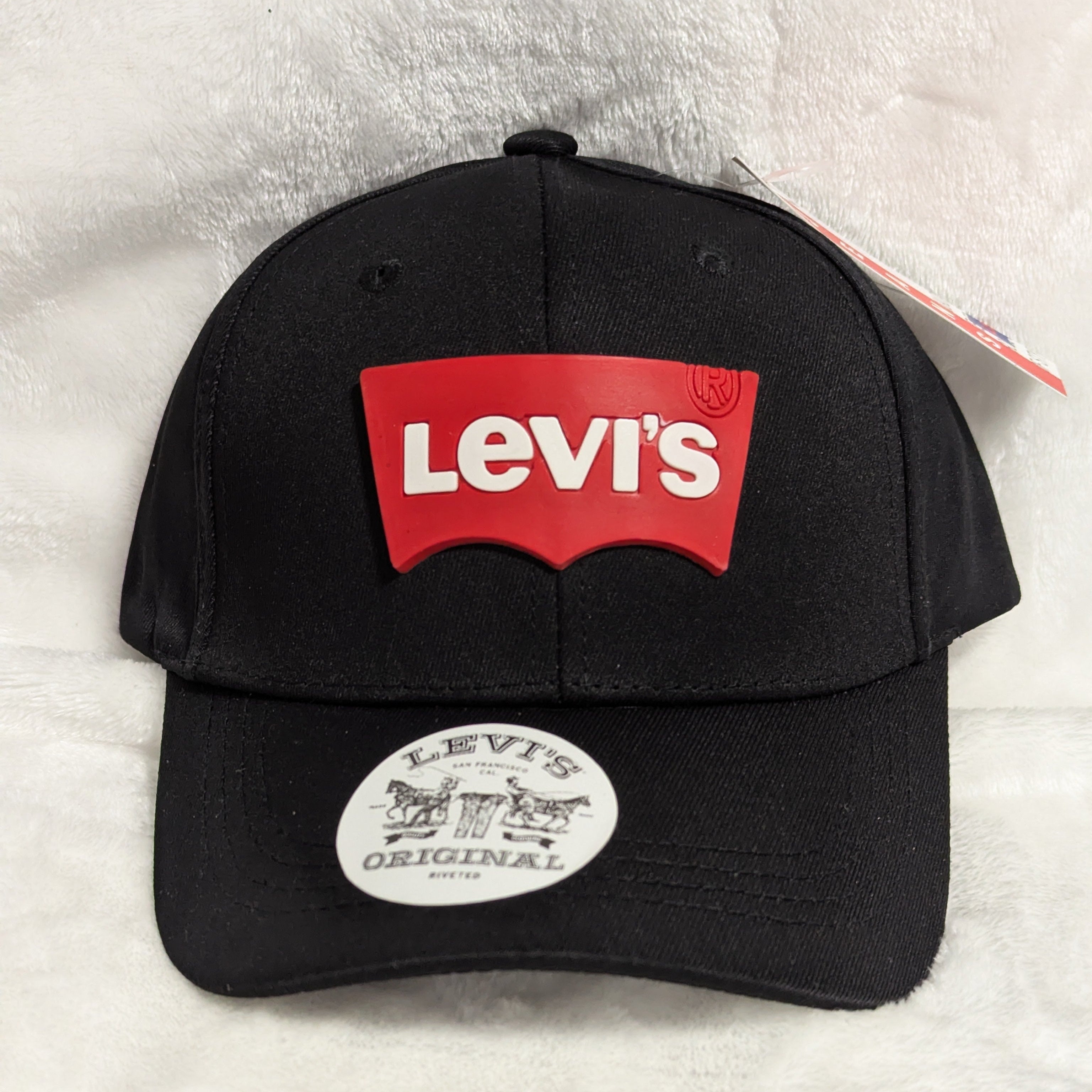 Gorra visera curva diseño Levi´s