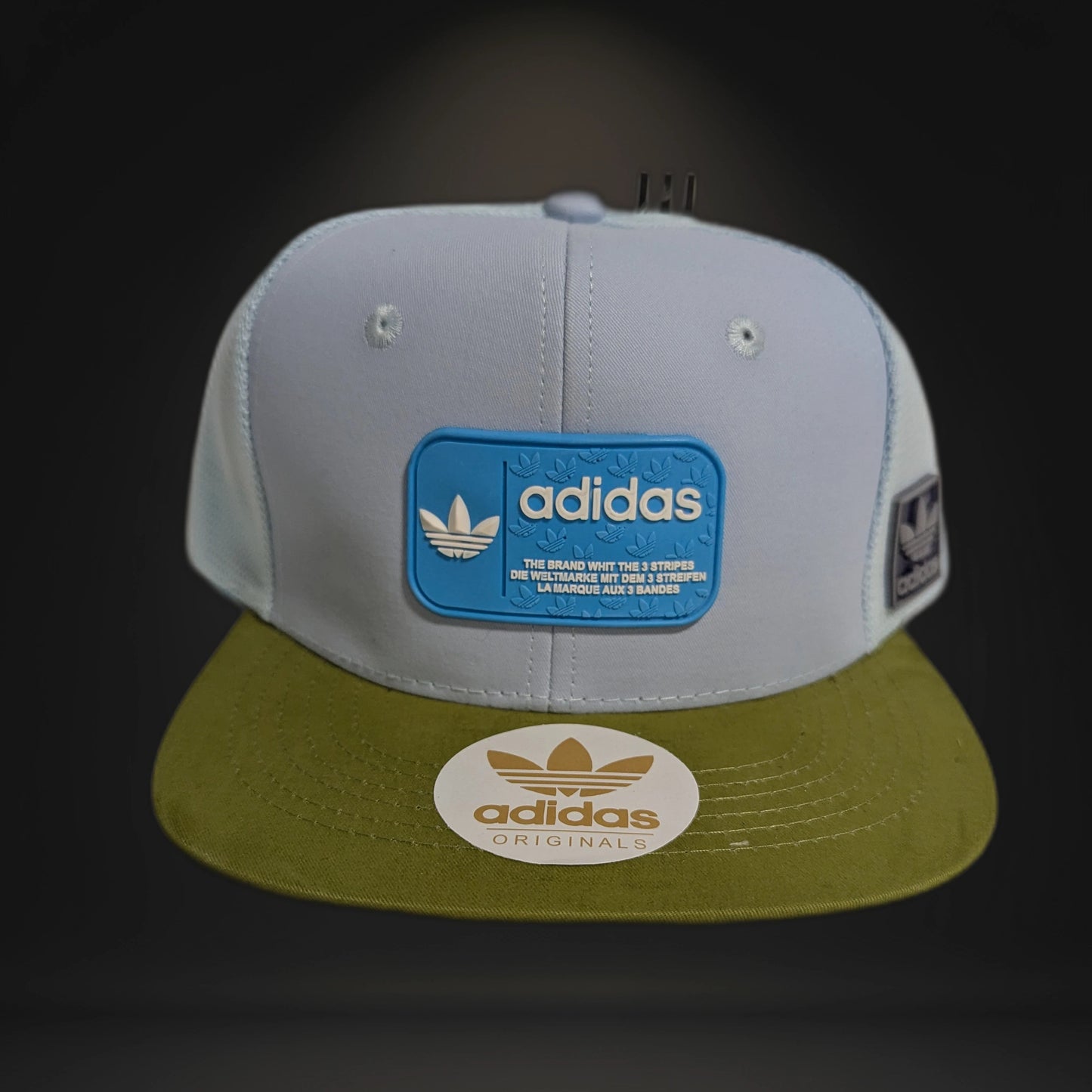 Gorra Adidas | Bicolor Urbano | Visera Plana Snapback