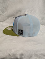 Gorra visera plana diseño Adidas con malla