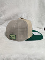 Gorra visera plana diseño Nike con malla