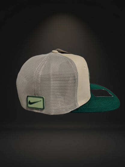 Gorra Nike | Diseño con Malla | Visera Plana Snapback