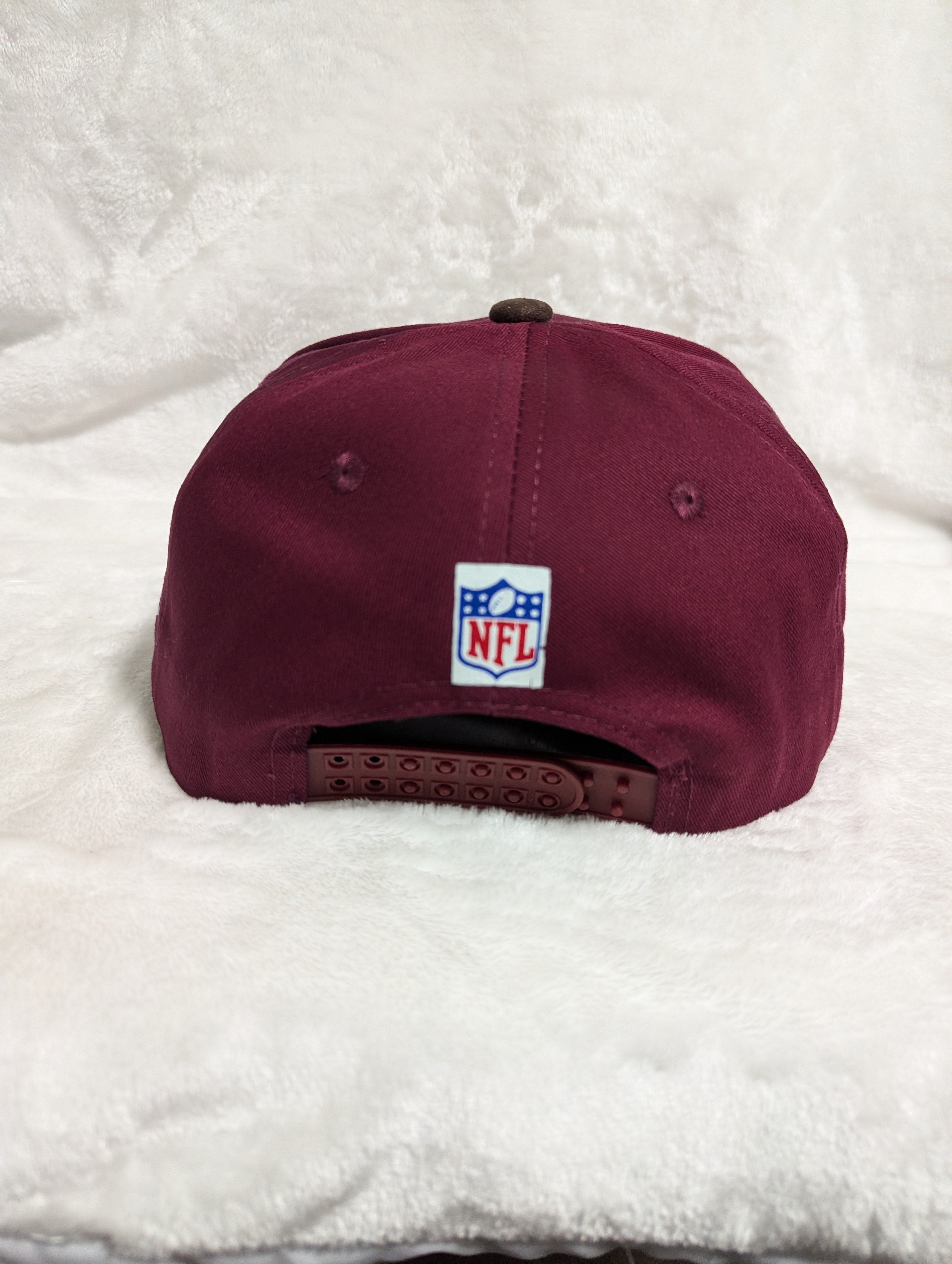 Gorra visera plana diseño NFL Washintong Commanders