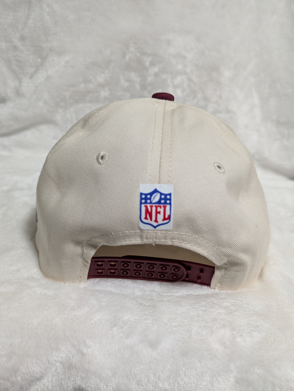 Gorra Washington Commanders | NFL Clásico | Visera Plana Snapback